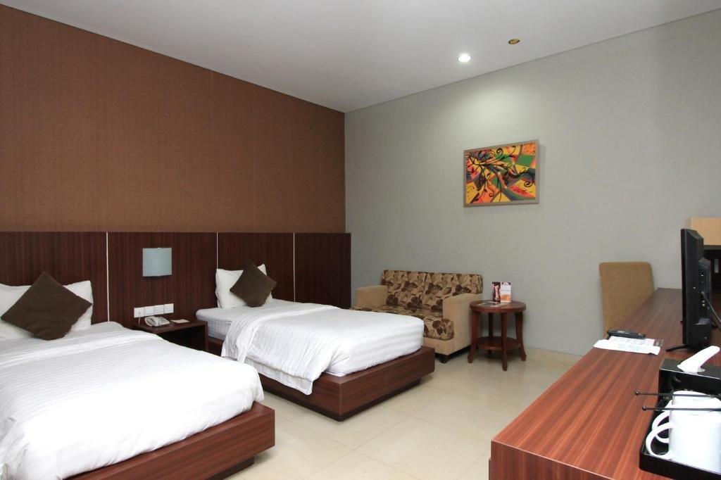 Grand Hatika Hotel Tanjung Pandan Kültér fotó