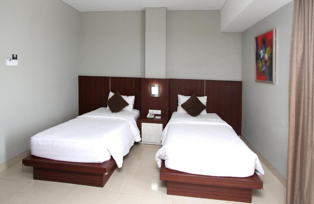 Grand Hatika Hotel Tanjung Pandan Kültér fotó