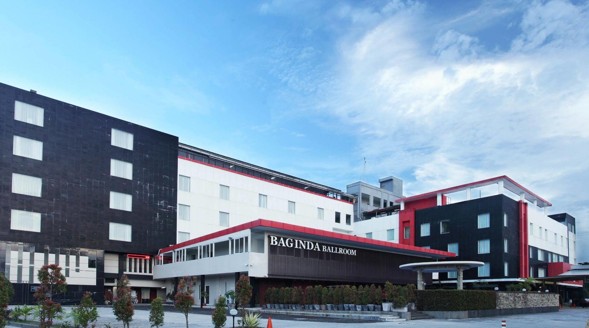 Grand Hatika Hotel Tanjung Pandan Kültér fotó